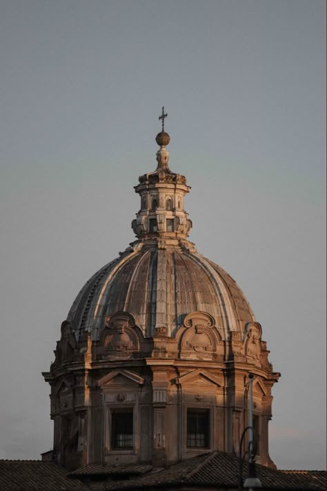 #italy #italytrip #ancient #ancientarchitecture #travel #traveltips #traveling #italytraveltips #sunset #sunsetphotography #sunsetpics #aesthetic #aestheticwallpaper #aestheticwallpaperiphone #iphonewallpapers #architecture #art #baroque #building #cathedral #curch #city #dome #fame #gothic #gothicarchitecture #renaissance #romanesque #rome #sculpture Ancient Italy Aesthetic, Rome Architecture Drawing, Rennaisance Architecture, Reinassance Architecture, Renisance Aesthetic, Baroque Architecture Aesthetic, Romanticism Architecture, Structure Aesthetic, Rome Sculpture