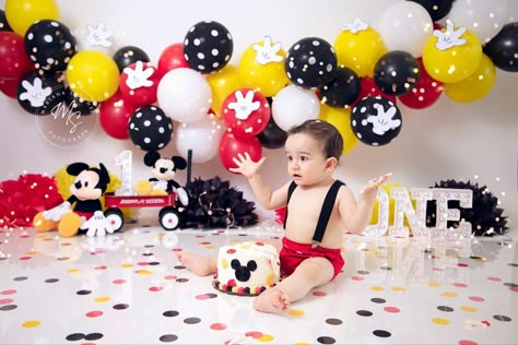 Mickey Mouse One Year Photoshoot, Mickey Mouse Photo Shoot Ideas, Mickey Mouse Photoshoot, Mickey Mouse Baby Birthday, Mickey Mouse Cake Smash, Cameron James, Mickey Mouse Birthday Theme, Mickey Mouse Birthday Decorations, Mickey 1st Birthdays