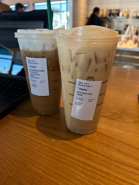 Chai Aesthetic, Chai Latte Starbucks, Pumpkin Chai Latte, Latte Starbucks, Iced Chai Latte, Starbucks Order, Iced Chai, Pumpkin Chai, How To Order Starbucks