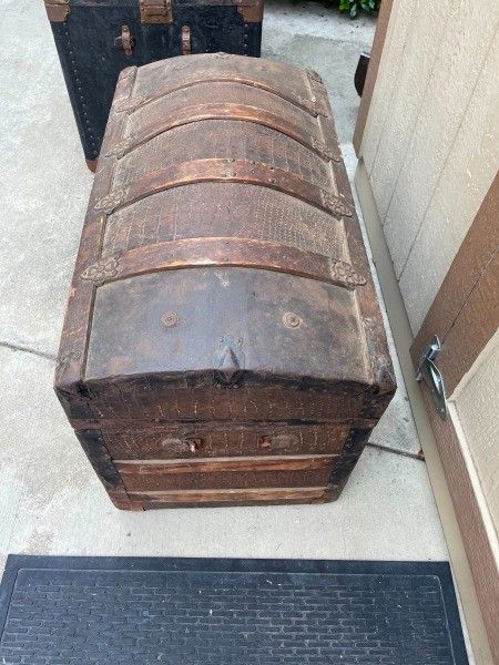 Old Trunk Redo, Trunk Redo, Antique Trunk Restoration, Steam Trunk, Vintage Chest Trunk, Vintage Steamer Trunk, Antique Steamer Trunk, Metal Trunks, Ivory Soap