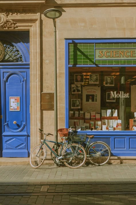 Something Aesthetic, Summer Abroad, Artist Ideas, France Aesthetic, Summer Wines, France Photography, Bordeaux France, Normandy France, Street Life