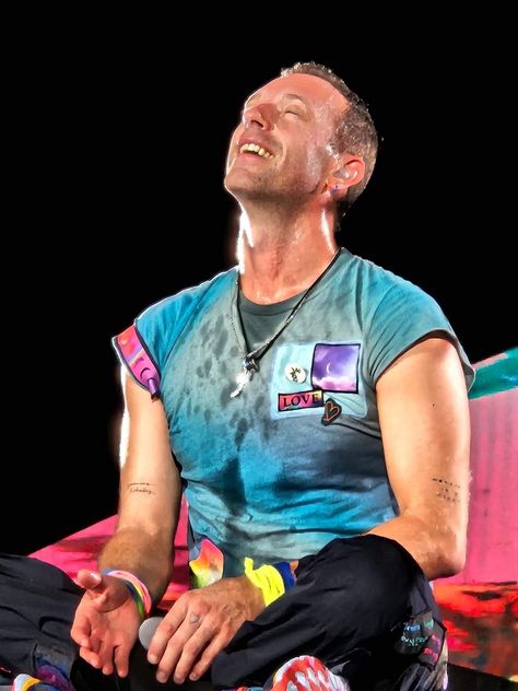 Chris Martin Tattoo, Martin Tattoo, Coldplay Chris, Cold Play, Chris Martin Coldplay, Chris Martin, Coldplay, Cool Bands, The Beatles