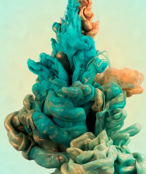 Heavy Metals is a new series based on my need of exploring new fluids, forms, liquids, inks and metals. Alberto Seveso, Relatable Art, Color Explosion, Underwater Art, Ink In Water, Photo Background Images, Heavy Metals, Double Exposure, Behance Net