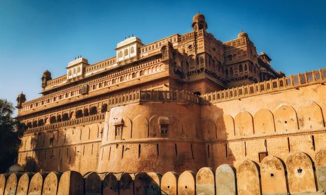 Explore the rich history and culture of Bikaner with our custom Bikaner Tour Package. We offer an unforgettable sightseeing tour experience with our comprehensive trip plan. Rajasthan Culture, Rajasthan Tour, Karol Bagh, Best Beaches In The World, Bay Of Bengal, Arabian Sea, Desert Life, Family Tour, Digital Museum