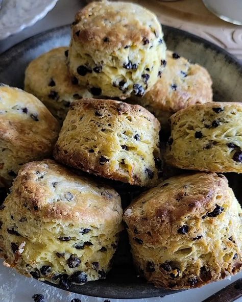 Irish Soda Bread Scones with Marmalade Butter | The Lemon Apron Soda Bread Scones, Irish Scones, Scones Recipe Easy, Muffin Bread, Irish Soda, Irish Soda Bread, Dessert Dips, Caraway Seeds, Smitten Kitchen