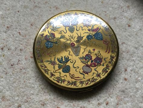 Vintage Makeup Compact, Makeup Compact, Vintage Makeup, Vanity Fair, Vanity, Makeup, Dressing Table, Make Up