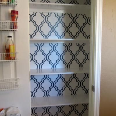 Pantry Redo, Kitchen Pantry Doors, Organizing Linens, Linen Closets, Pantry Wall, Pantry Makeover, Pantry Doors, Diy Pantry, Small Pantry