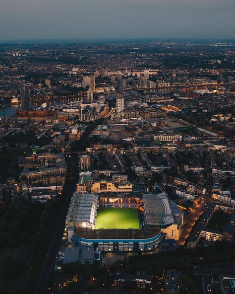 Stamford Bridge Chelsea Stadium, Stamford Bridge Stadium, Chelsea Fc Stamford Bridge, Chelsea Football Club Wallpapers, Chelsea Fc Wallpaper, Stadium Wallpaper, Chelsea Wallpapers, Ben Chilwell, Stadium Poster