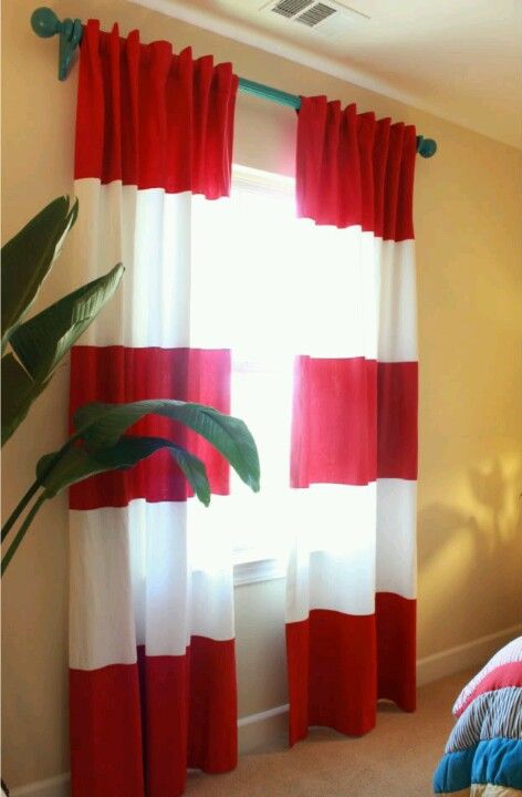 Need these for Jathan's room. Can't find horizontal striped curtains. Red And White Curtains, Black White Curtains, Boys Room Curtains, Draps Design, Color Block Curtains, Boys Rooms, Striped Curtains, The Rooster, Ideas Hogar