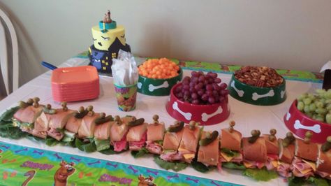 Scooby Doo 2nd Birthday Party Ideas, Scooby Doo 3rd Birthday Party, Scooby Doo Birthday Party Ideas Food, Scooby Doo Spooky Island Party, Scooby Doo Themed Food, Scooby Doo Gender Reveal, Scooby Doo Birthday Party Ideas Decoration, Scooby Doo Party Ideas, Scooby Doo Themed Party