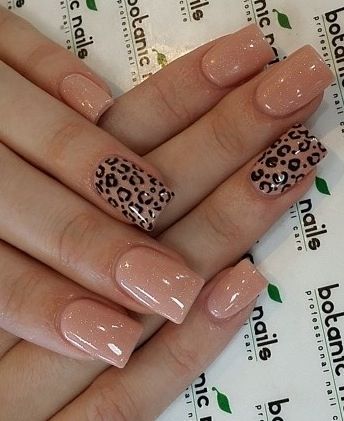 Fall Lepord Print Nails, Lepord Nails Designs, Safari Nails, Cheetah Nail Designs, Cheetah Print Nails, Sheer Nails, Simple Fall Nails, Fall Gel Nails, Leopard Print Nails