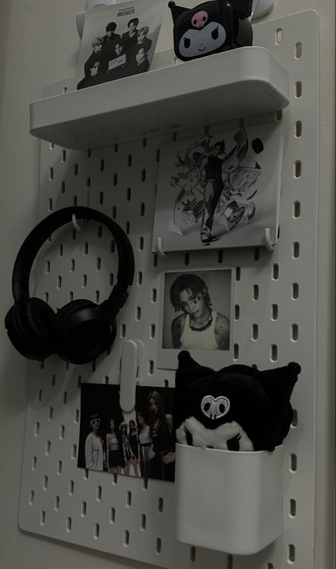 Blackpink Room, White Pegboard, Ikea Pegboard, Black Bedroom Decor, Study Room Decor, White Room, Dream Room Inspiration, Room Makeover Inspiration, Desk Set