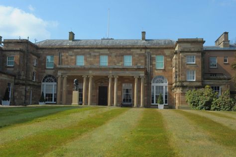 Hillsborough Castle, Beautiful Ireland, Official Residence, The British Royal Family, Royal Palaces, Prince Louis, Stately Homes, Royal Castles, Royal Residence