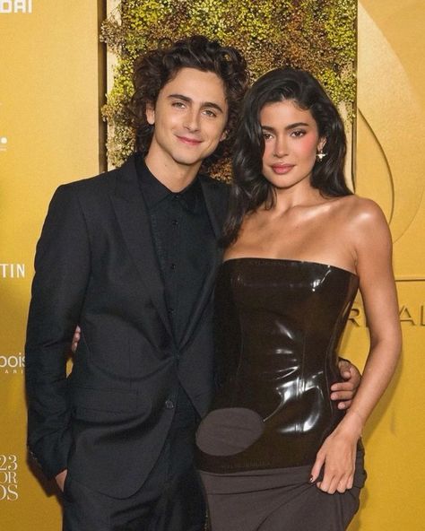 Kylie And Timothee, Kylie Timothee, Kylie Jenner Fotos, Style Kendall Jenner, Kily Jenner, Kylie Jenner Photoshoot, Clubwear Tops, Kylie Jenner Look, Kyle Jenner