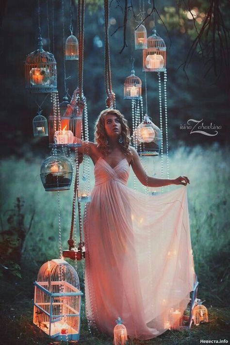 A Midsummer Night's Dream Enchanted Garden Wedding, Fairytale Photography, Shotting Photo, Photographie Portrait Inspiration, Fantasy Photography, Enchanted Garden, Bird Cages, 인물 사진, Fairytale Wedding