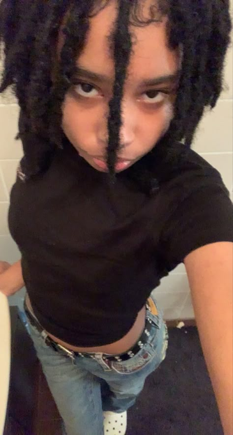 Girl Dreadheads, Dreadhead Women, Dreads Female, Dreadhead Art, Girl With Dreads, Female Loc Styles, Female Dreads Hairstyles, Girls With Dreads, Female Dreads