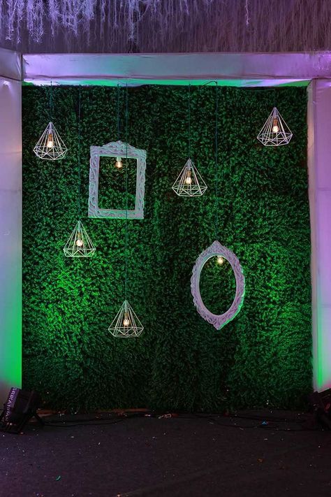 HOME DECOR LATEST ARTIFICIAL WALL GRASS DESIGNS 2023 || GREEN WALL GRASS || WALL DECORATION IDEAS Selfie Stage For Wedding, Wedding Selfie Point, Selfie Point Decoration Wedding, Grass Wall Decoration Ideas, Wedding Photobooth Backdrop, Artificial Wall, Indian Wedding Decorations Receptions, Naming Ceremony Decoration, Engagement Stage Decoration