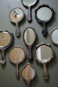 Mirrors don’t only bring depth and space to an interior, it also reflects your personality and your inner interior designer. #mirrordesign #celebratedesign #reflections Thrift Board, Hand Mirrors, Smart Tiles, Living Vintage, Big Mirror, Antique Mirrors, Large Wall Space, Vintage Mirrors, Tall Ceilings