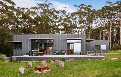 Rustic Color Schemes, Off Grid House, Creek House, Steel Siding, Outdoor Baths, Passive Solar Design, Passive Design, Solar Design, Australian Architecture