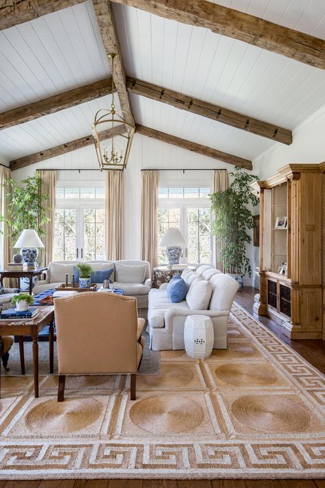 Why this Utah designer doesn't rush the design process Hamptons Family Room, Island Style Bedroom, Coastal Interior, The 50 States, Grand Millennial, Sunroom Designs, Home Remodel, Formal Living Rooms, 50 States