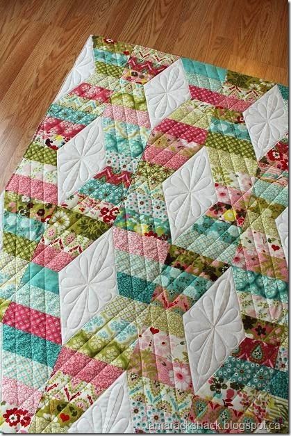 Hugs And Kisses Quilt, Pretty Quilts, Jaybird Quilts, Memory Quilts, Quilt Modernen, Machine Quilting Designs, Free Motion Quilt Designs, Pretty Quilt, Jellyroll Quilts