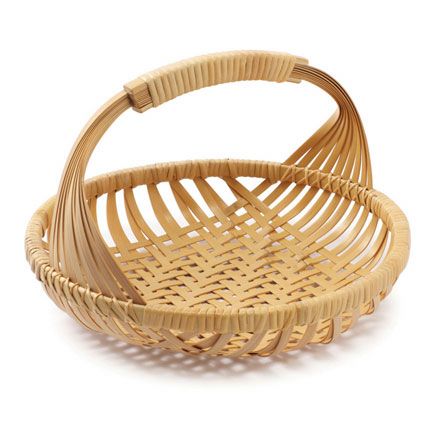 Bamboo Diy, Recycled Paper Crafts, Bamboo Shop, Ceramic Cafe, Basket Weaving Diy, Beppu, Canvas Bag Design, Basket Weaving Patterns, Bamboo Decor