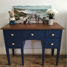 Lilyfield Life: Crushing on Navy furniture! Painted Antique Desk, Navy Blue Desk, Navy Painted Furniture, Refinished End Tables, Wood Chair Makeover, Makeup Furniture, Navy Blue Furniture, Navy Furniture, Desk Makeover Diy