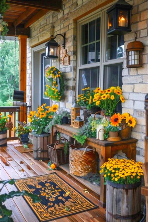 (20+) Facebook Country Patio Decorating Ideas, Country Porches Farmhouse, Porch Appeal, Fall Porches, Design A Garden, Pretty Porches, Country Front Porches, Summer Front Porch Decor, Fall Front Porch Decor Ideas