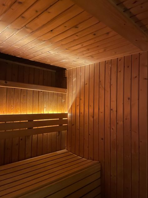 hot sauna Sauna Aesthetic, Campus Diaries, Spa Vibes, Emily Oberg, Story Pics, Dry Sauna, 2024 Moodboard, Winter Arc, Infrared Sauna