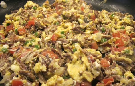 Chicken Machaca Recipe, Machaca Beef, Machaca Recipe, Mexican Food Recipes Appetizers, Mexican Food Dishes, Mexican Breakfast Recipes, Baja California Mexico, Second Breakfast, Mexican Food Recipes Authentic