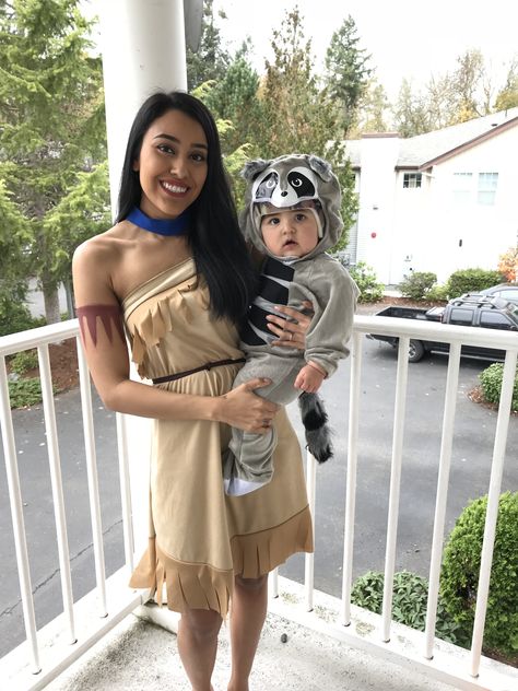 Baby Costumes Girl, Baby Squirrel, Family Costumes, Family Halloween Costumes, Family Halloween, Pocahontas, Mom And Baby, Mommy And Me, Halloween Costumes