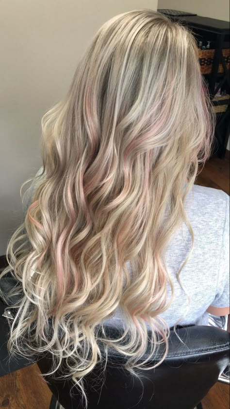 Blonde Hair With Rose Gold Peekaboo, Blonde Hair With Strip Of Color, Rose Gold Peekaboo Highlights Blonde, Very Light Pink Highlights, Blonde Hair With Pink Babylights, Pink Babylights Blondes, Pink Foils In Blonde Hair, Blonde Hair With A Pink Streak, Blonde Hair With Pink Strands