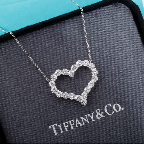 Tiffany & Co necklace Girly Jewellery, Tiffany And Co Necklace, Tiffany Necklace, Tiffany Jewelry, Necklace Brands, Tiffany Co Jewelry, Girly Jewelry, Tiffany & Co., Shop Necklaces