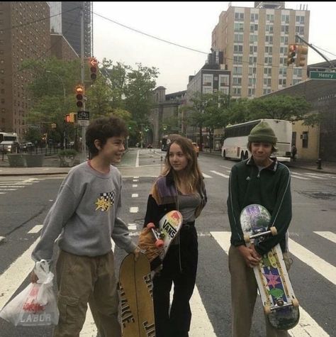 Skater Friends, Skater Clothes, Skater Vibes, Skater Boys, I Need Friends, Skater Aesthetic, Skater Girl Outfits, Need Friends