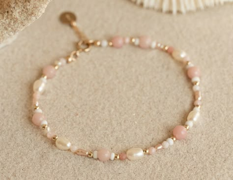 A Sweet Pink Opal bracelet with natural pearls and gold filled Components. Gemstone: Pink Opal ( Round 4mm and Faceted 2mm) Pearl Size: 3 x 4mm high luster AAA Length: 16.5cm-17.5cm Opal Bracelet Gold, Pink Gemstone Bracelet, Pink Gold Bracelet, Pink Pearl Bracelet, Summer Beach Jewelry, Preppy Jewelry, White Pearl Bracelet, Beads Bracelet Design, White Bracelets