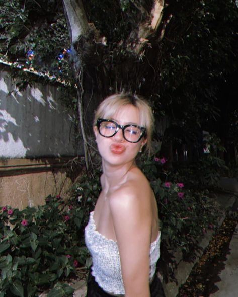 Sue Ramirez Sue Ramirez, Pig Doll, Beautiful Aesthetic, Dove Cameron, Sabrina Carpenter, Aesthetic Girl, Cat Eye Glass, Quick Saves