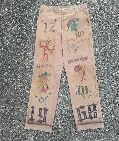 Senior Cords Pants, Senior Cords, Bookshelf Quilt, Cord Skirt, Print Pant, Vintage Cowboy Boots, Denim Workwear, Cords Pants, Street Style Outfits Men