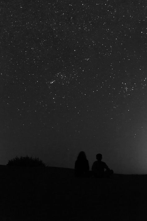 Stars Couple Aesthetic, People Stargazing, End Aesthetic, I Know The End, Book Cover Artwork, Wallpaper Iphone Disney Princess, Photos Aesthetic, Aesthetic Nature, Cute Couple Art