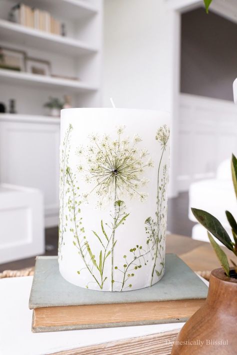 Botanical Crafts, Pressed Flower Candles, Candle Hack, Dried Wildflowers, Decoupage Candles, Flower Projects, Large Pillar Candles, Pressed Flower Crafts, Lantern Ideas