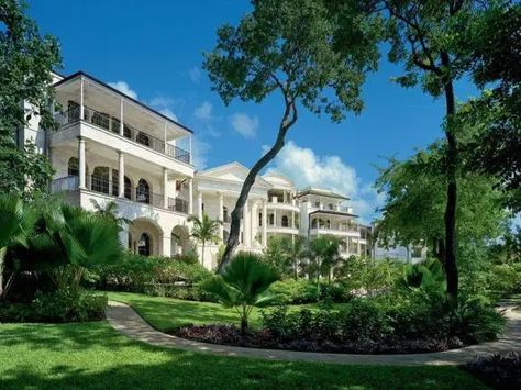 Rihanna's One Sandy Lane property in Barbados Rihanna House, Rihanna Barbados, Barbados Resorts, London Mansion, Bungalow Homes, Hollywood Homes, Venice Travel, Saint James, St James