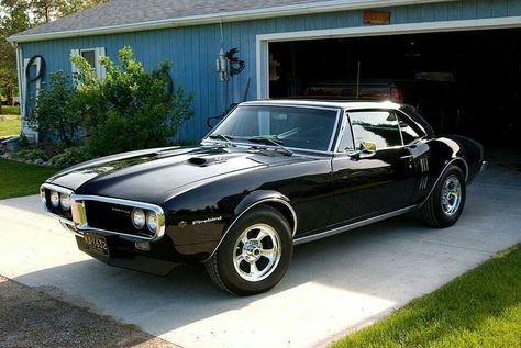 1968 Pontiac Firebird 400                                                                                                                                                                                 More Firebird 400, Pontiac Firebird 400, Peugeot 504, Chevy Chevelle Ss, Car Wheels Diy, Hot Rods Cars Muscle, Pontiac Firebird Trans Am, Pontiac Cars, Old Classic Cars