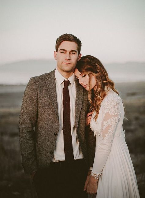 Tweed grooms jacket inspiration for fall wedding Tweed Groom, Wedding Couple Pictures, Vintage Groom, Vintage Wedding Photography, Michael Johnson, Vintage Couples, Wedding Photography Styles, Wedding Photography Tips, Wedding Photography Poses