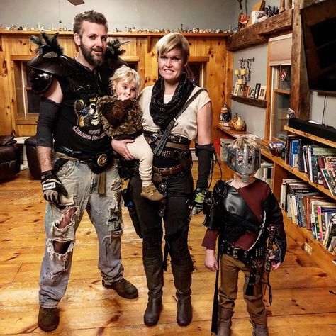 Madmax family Halloween costume Group costume cosplay Mad Max Family Costume, Mad Max Halloween Costume, Madmax Costume, Zombie Hunter Costume, Mad Max Costume, Zombie Hunter, Group Costumes, Group Halloween Costumes, Mad Max