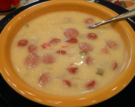 Creamy Hot Dog and Potato Soup This is a really quick and easy soup to make.  Serve with some French bread for a hearty meal. 1 (28-oz) package frozen Potatoes O'Brien 6 cups water 2 (10 3/4-oz) cans Healthy Request Cream of Chicken Soup 8 ounces shredded cheese, (I used Co-Jack) 1 cup sour cream 1… Dog Soup Recipe, Hot Dog Soup, Potatoes O Brien, Dog Soup, Easy Soups To Make, Salad Shop, Best Potato Soup, Sausage Soup Recipes, Cream Of Potato Soup