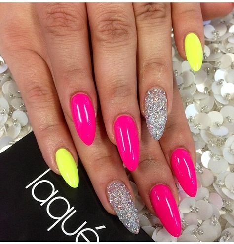 Cute Neon Nail Art Designs, Nails Oval, Pink Summer Nails, Yellow Nail Art, Nails Yellow, Hot Pink Nails, Purple Nail Designs, Ideas Nails, Short Nail Designs