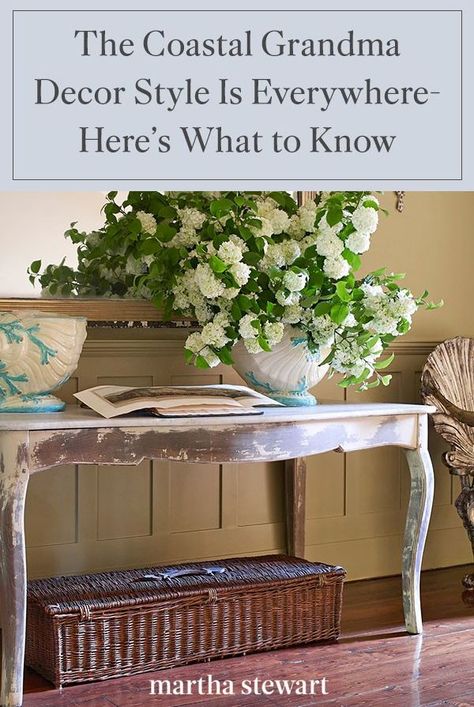 Here, interior designers explain how to translate the coastal grandmother trend—which involves a mix of antiques and new items, linen drapes, blue-and-white color palettes, and overstuffed furniture—across your home. Coastal Decor 2023, Cottage Core Coastal, Coastal Grandmother Style Decor, Coastal Grandmother Decorating Style, Coastal Grandmother Decorating, Grandmother Coastal Style, Coastal Grandma Interior Design, Coastal Grandmother Interior Design, Coastal Grandmother Decor