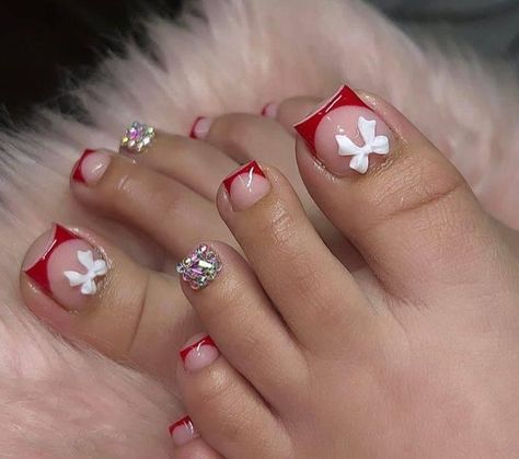 French Toe Nails, 3d Acrylic Nails, Feet Nail Design, Pedicure Nail Designs, Gel Toe Nails, Acrylic Toe Nails, Acrylic Toes, Pretty Toe Nails, Cute Toe Nails