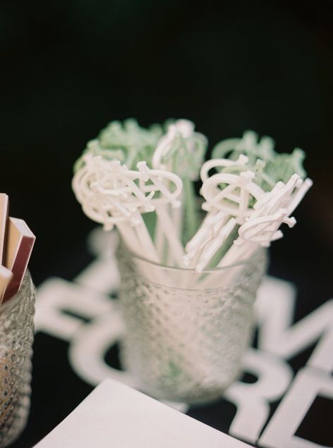 JennandJulesDesigns - Etsy Wedding Stirrers, Acrylic Drink Stirrers, Joshua Tree Wedding, Custom Cocktails, Drink Stirrers, Alabama Weddings, Palm Springs Wedding, Swizzle Sticks, Stir Sticks