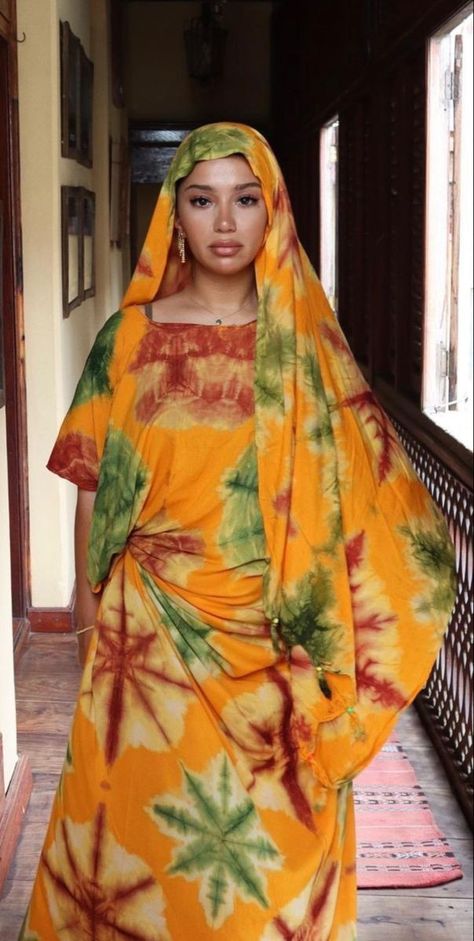 Somalia Dress, Baati Somali, African Muslim Fashion, Somali Fashion, Somali Clothing, Somali Culture, Mode Turban, African Inspired Clothing, Muslim Fashion Hijab Outfits