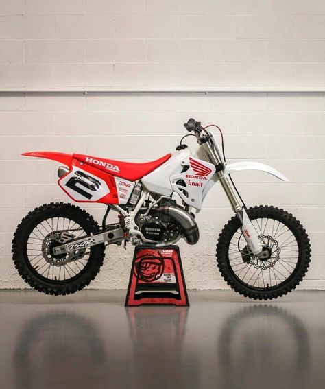 Cr250 Honda, Ktm Enduro Motocross, Motos Scrambler, Honda Xr400, Cross Bike Motocross, Motor Trail, Ktm Supermoto, Dirt Bike Helmets, Yamaha Bolt